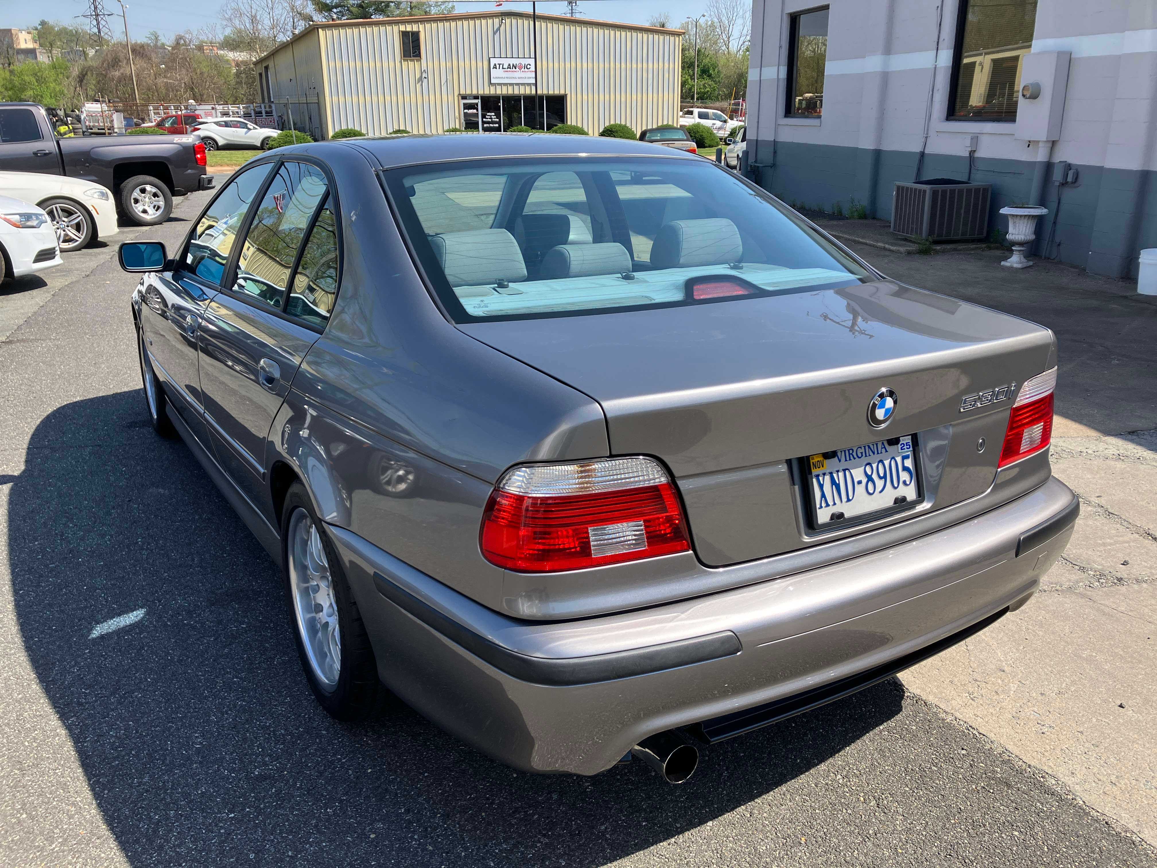 Bmw 5 Series Image 6