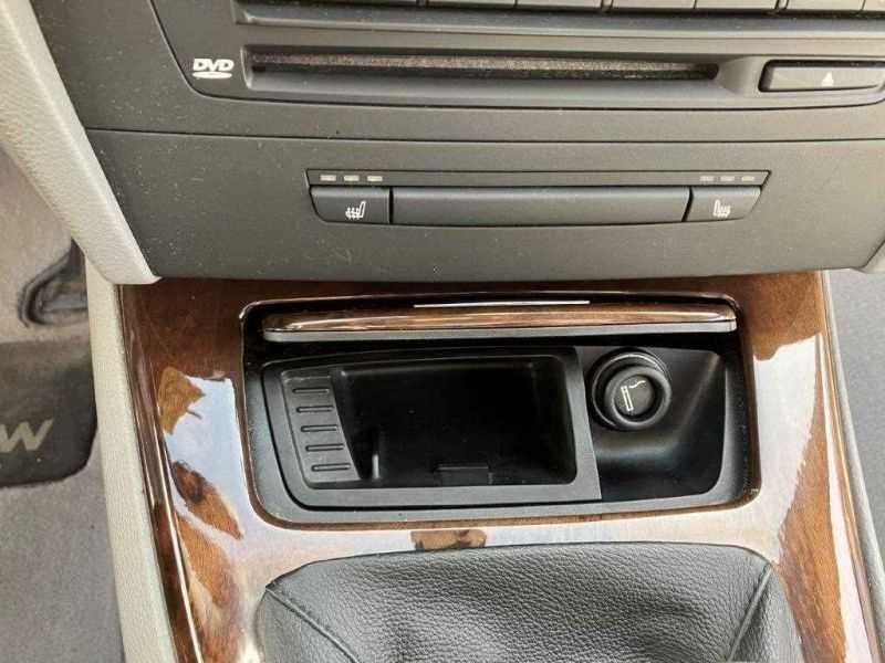 BMW 3 Series Image 26