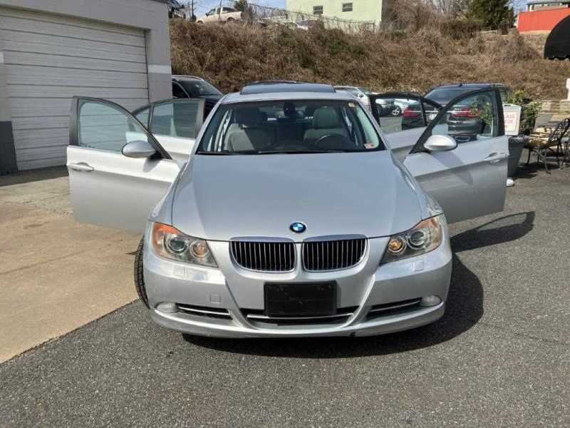 BMW 3 Series Image 8