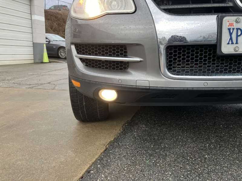Volkswagen Touareg 2 Image 9