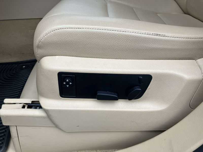 Volkswagen Touareg 2 Image 49