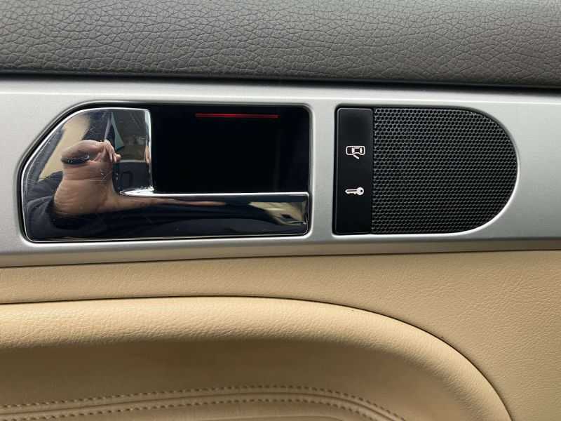 Volkswagen Touareg 2 Image 44