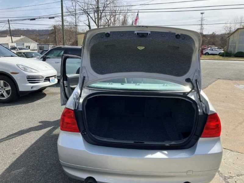 BMW 3 Series Image 37
