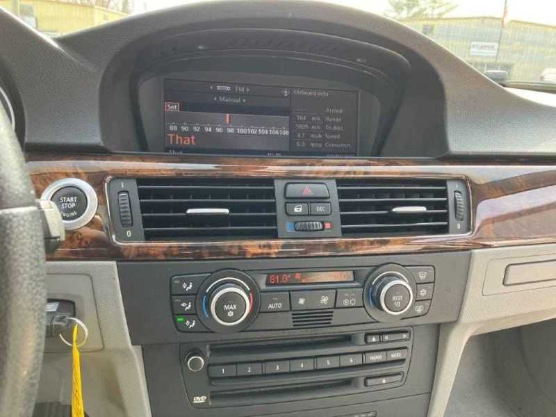 BMW 3 Series Image 33