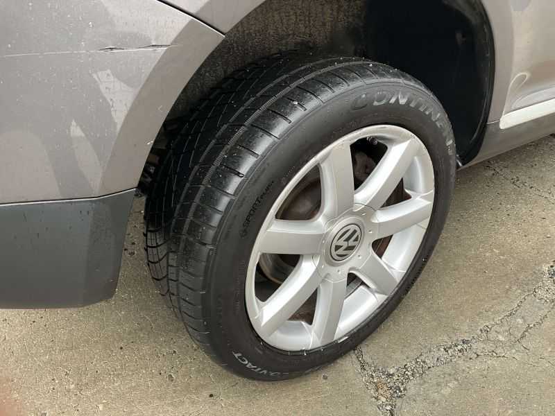 Volkswagen Touareg 2 Image 41