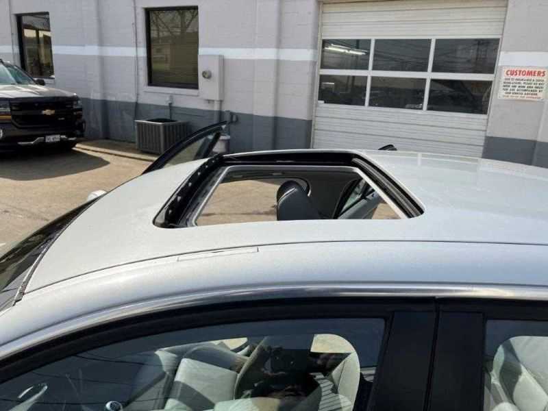BMW 3 Series Image 19