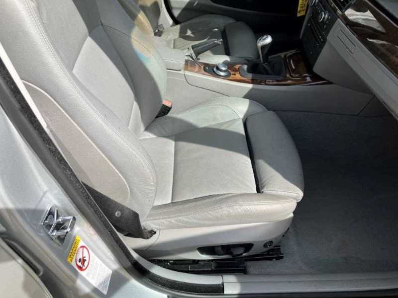BMW 3 Series Image 21