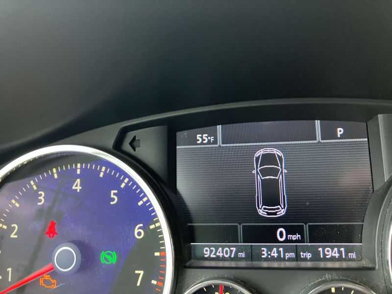 Volkswagen Touareg 2 Image 47