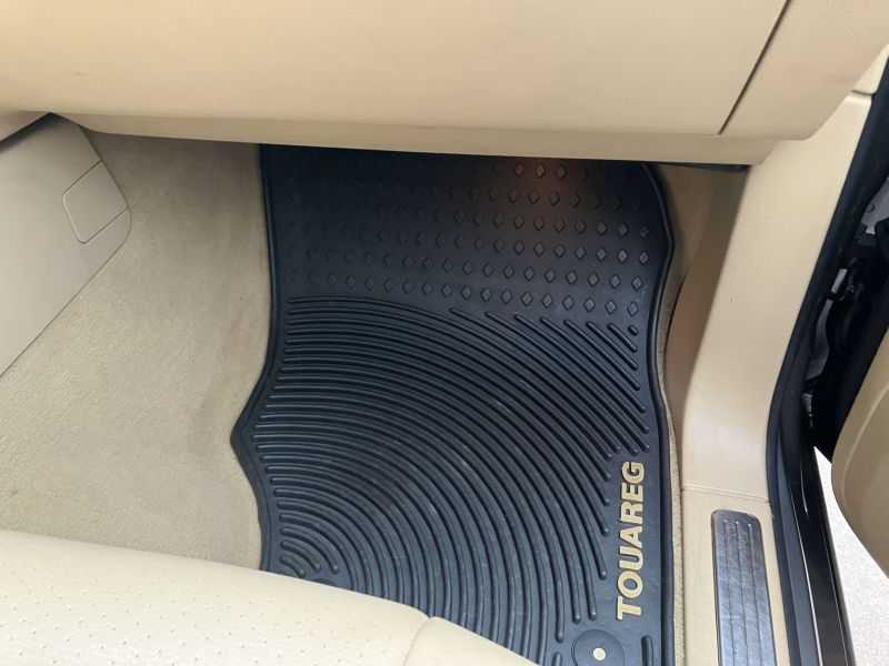 Volkswagen Touareg 2 Image 34