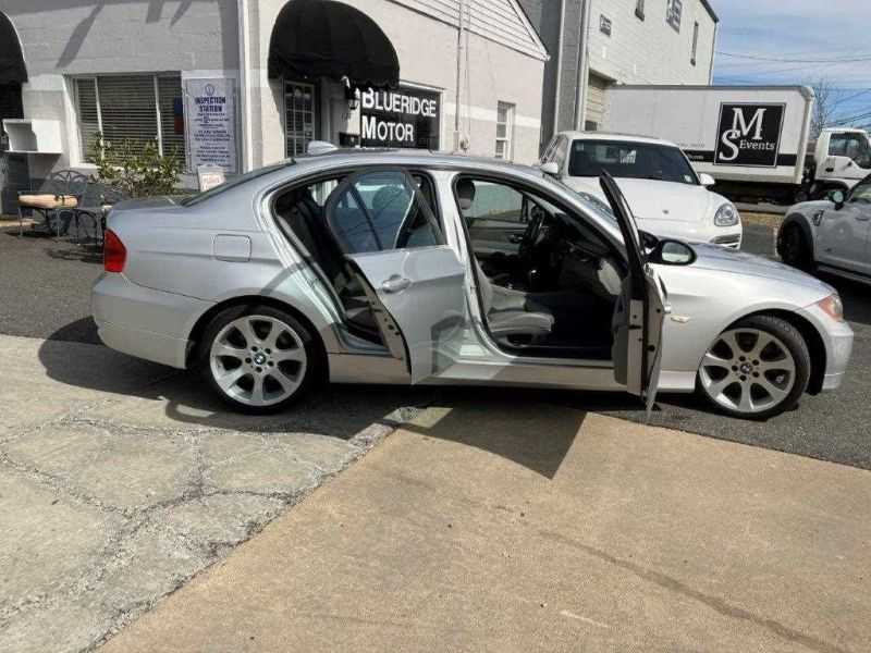 BMW 3 Series Image 15