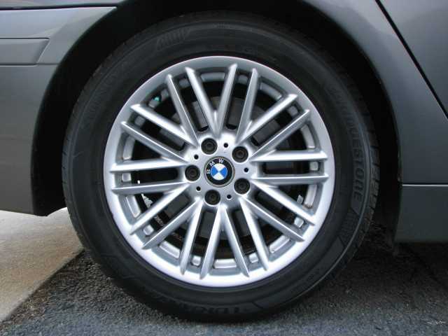 BMW 7 Series Image 39